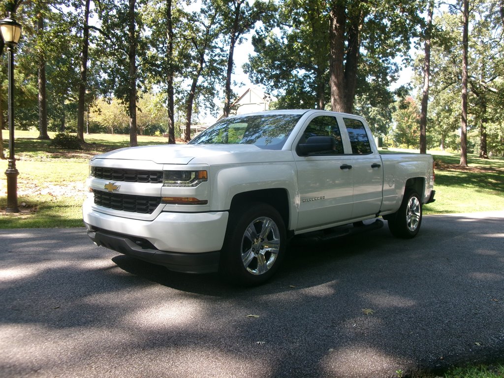 2017 Chevrolet Silverado 1500 Custom