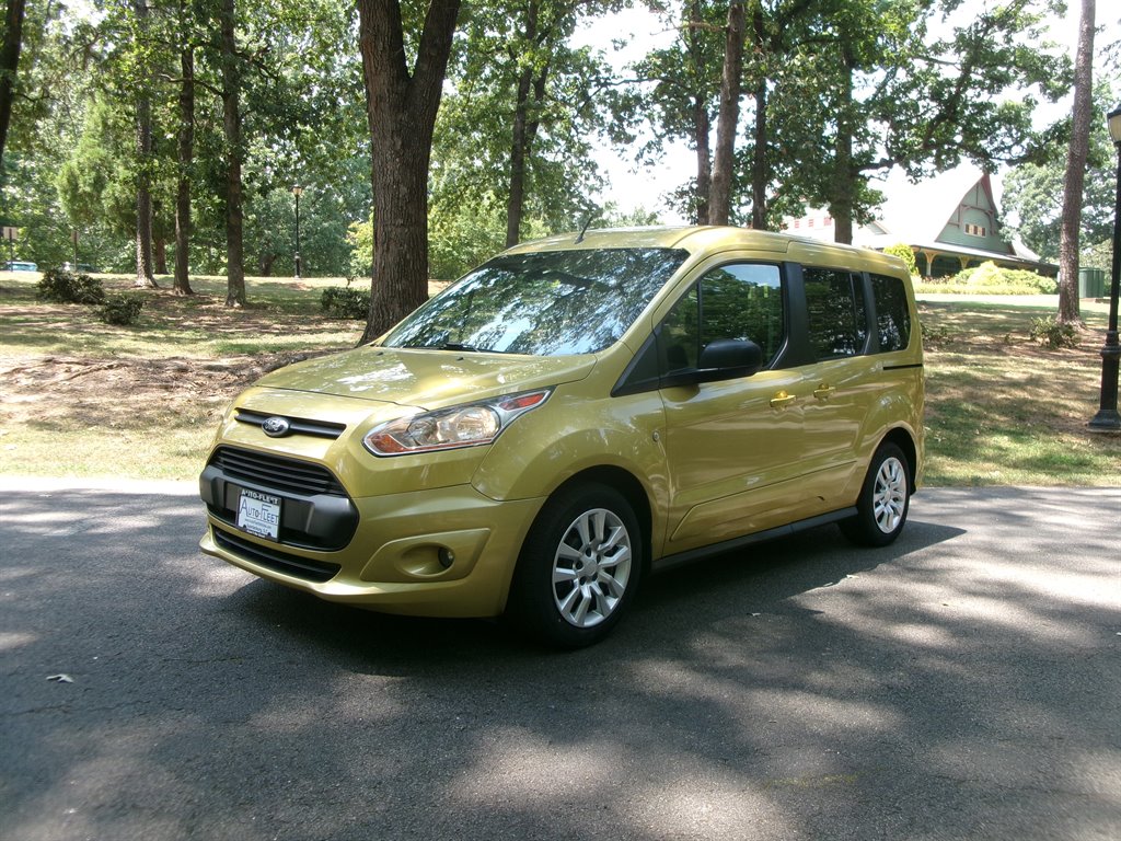 2016 Ford Transit Connect XLT's photo