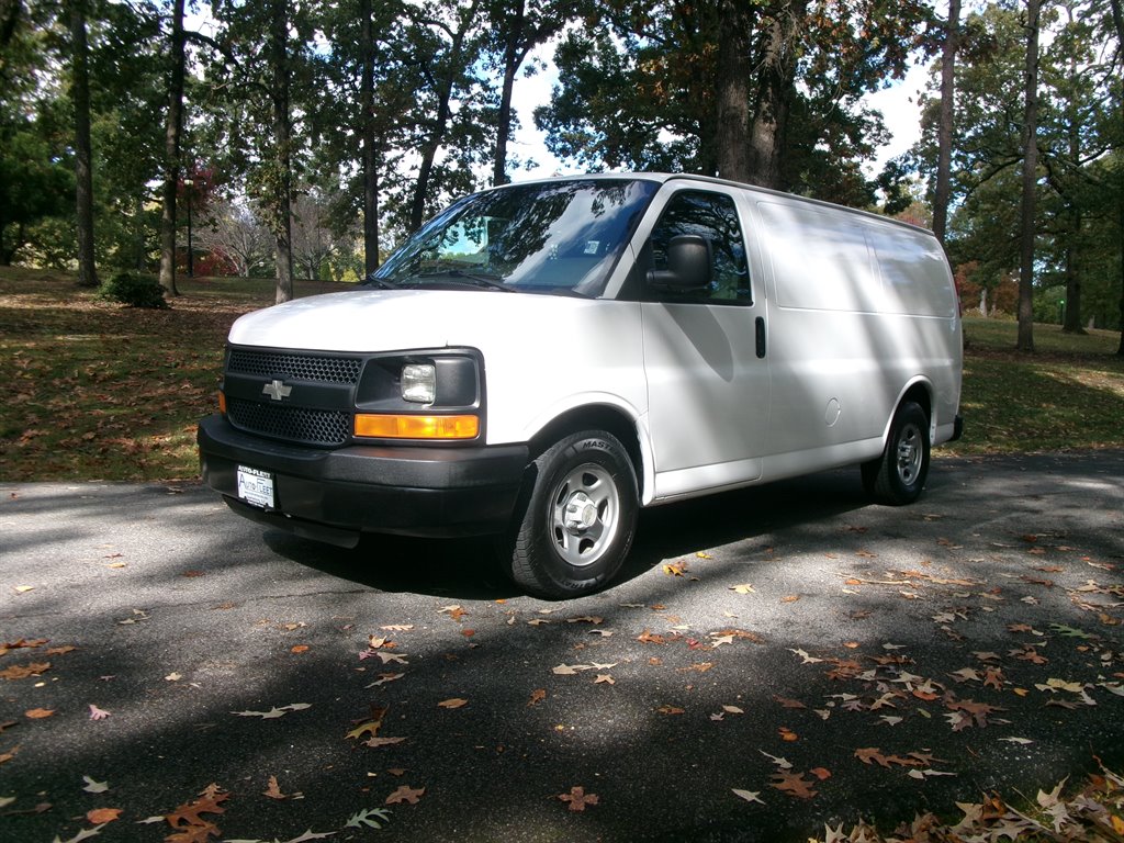 2008 Chevrolet Express Cargo Work Van