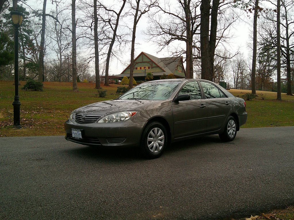 2006 Toyota Camry Standard