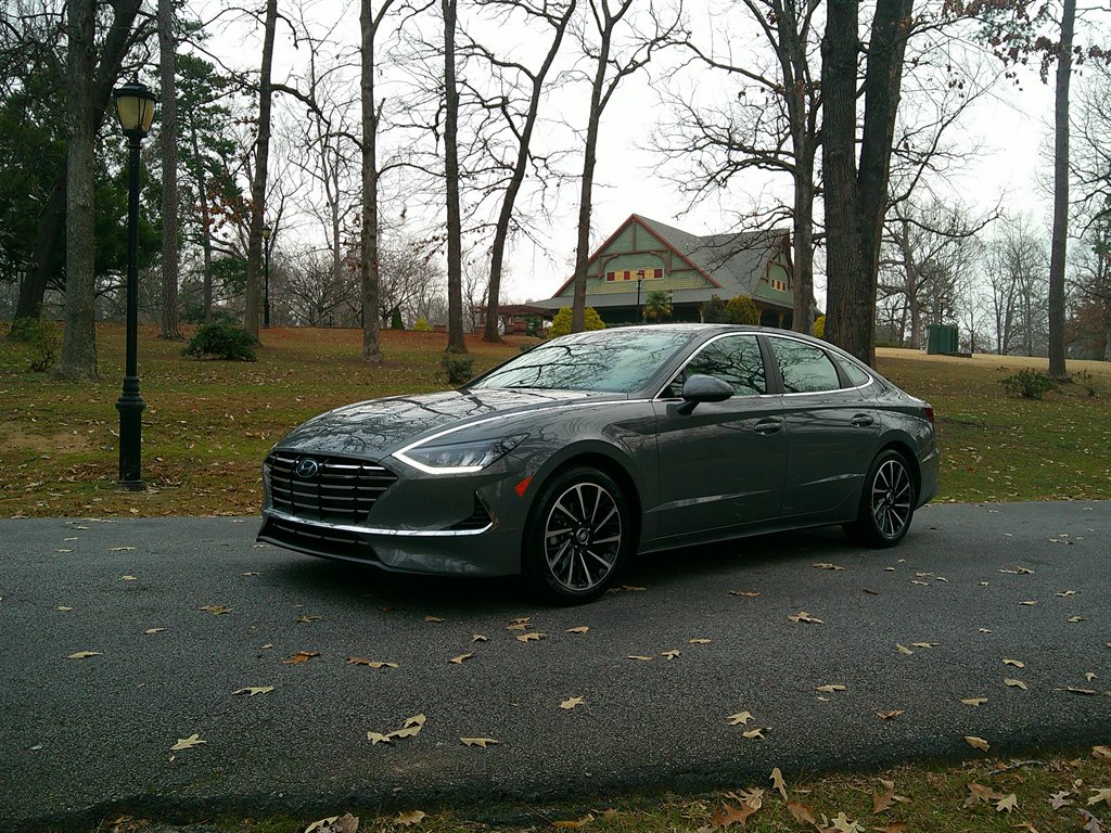 2020 Hyundai Sonata SE's photo