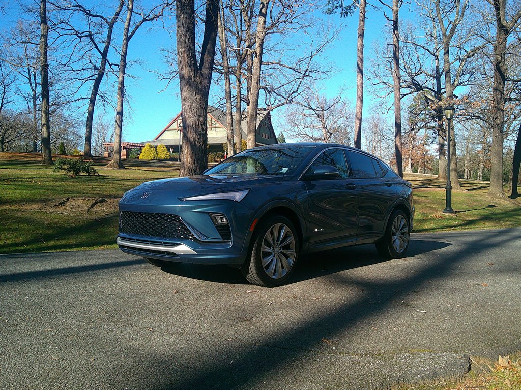 2025 Buick Envista Avenir's photo