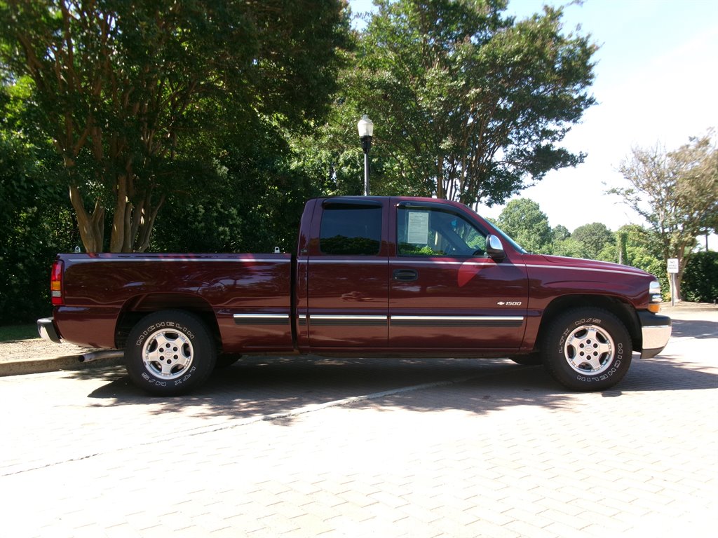 1999 Chevrolet Silverado LS - Photo 8
