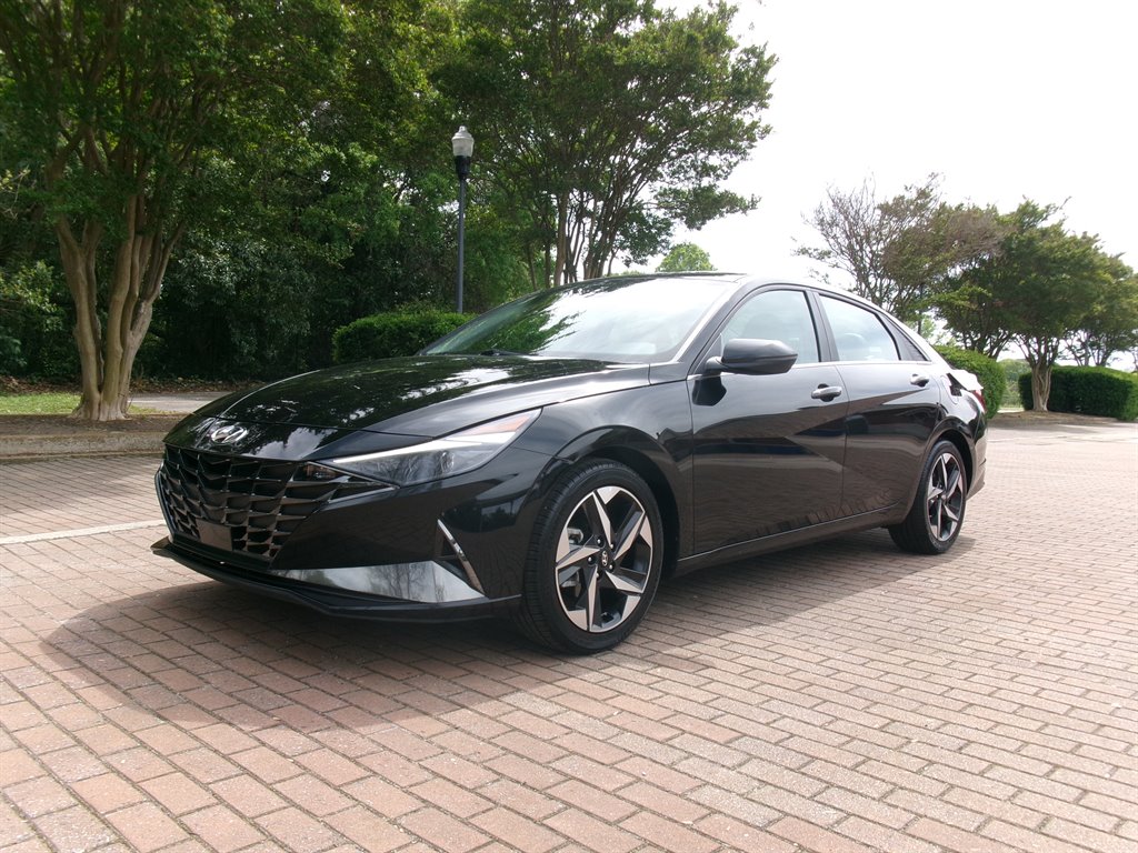 2022 Hyundai Elantra Limited