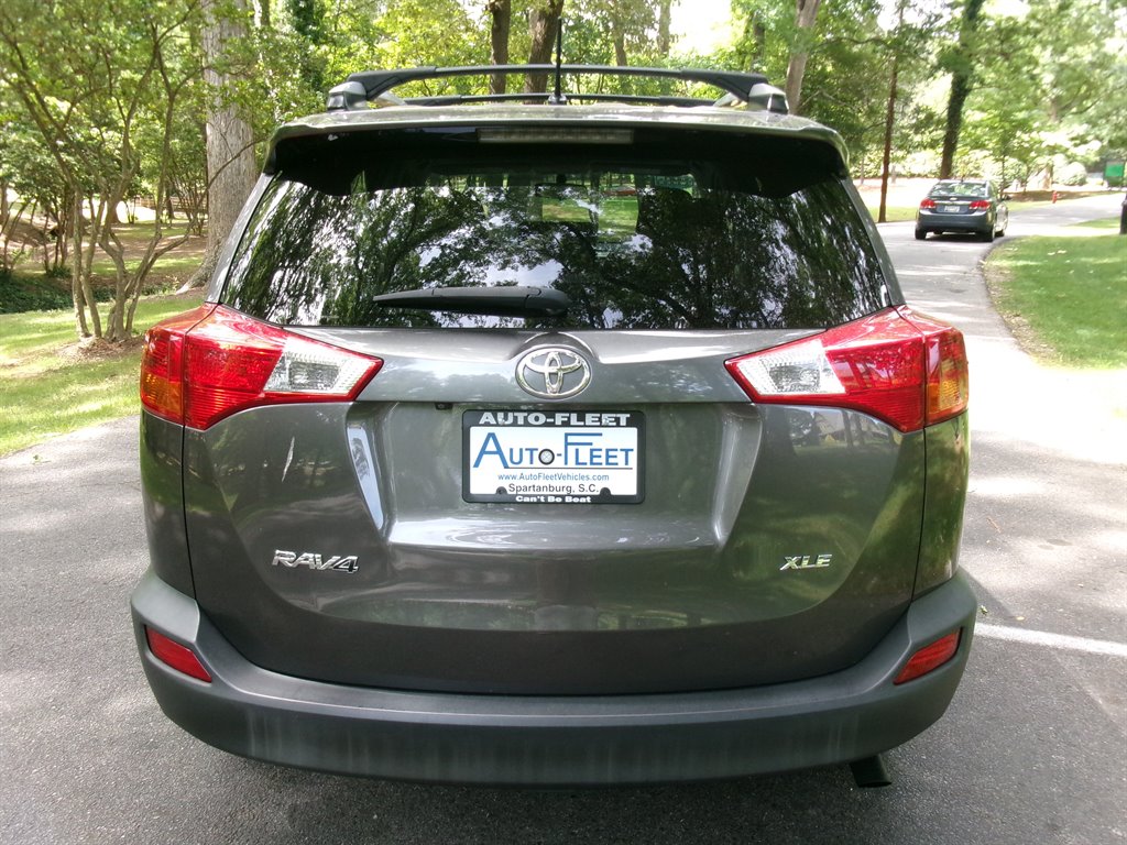 2013 Toyota RAV4 XLE - Photo 6
