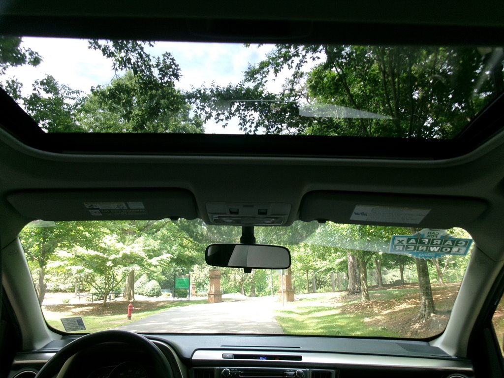 2013 Toyota RAV4 XLE - Photo 17