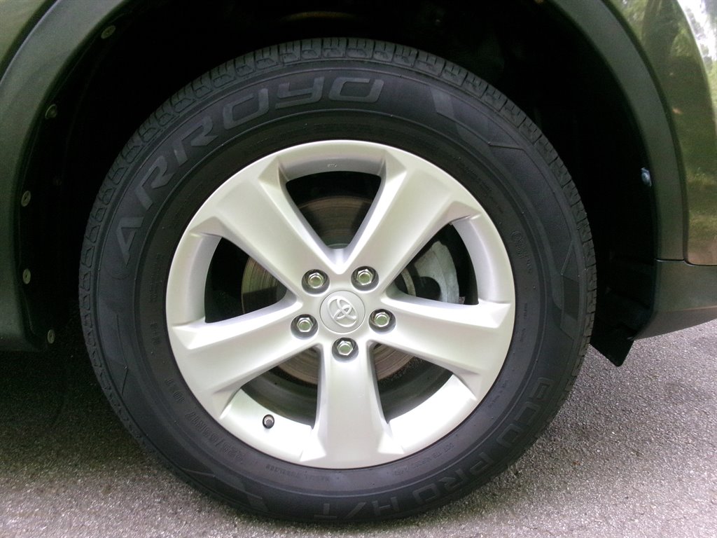 2013 Toyota RAV4 XLE - Photo 46
