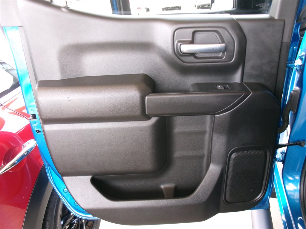 2023 Chevrolet Silverado 1500 Custom - Photo 11