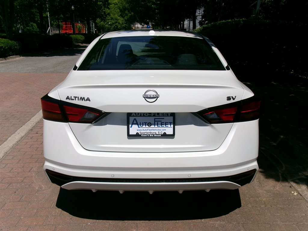 2024 Nissan Altima SV - Photo 6