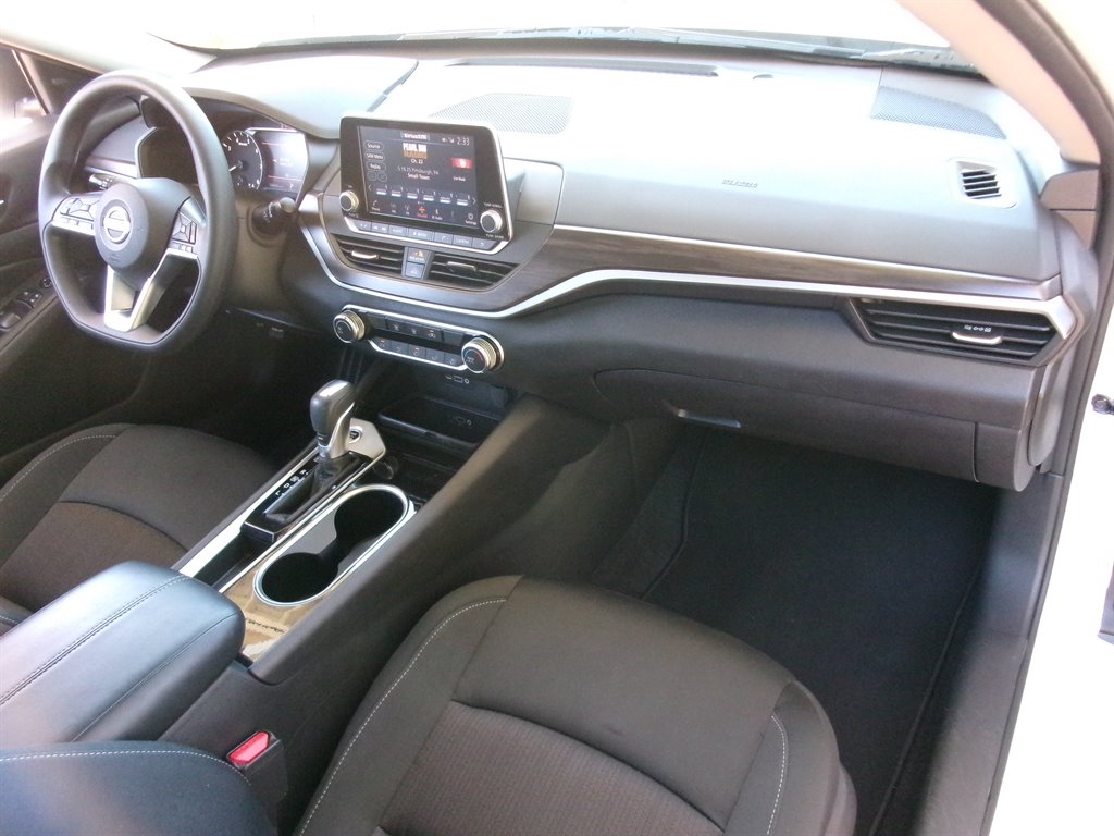2024 Nissan Altima SV - Photo 20