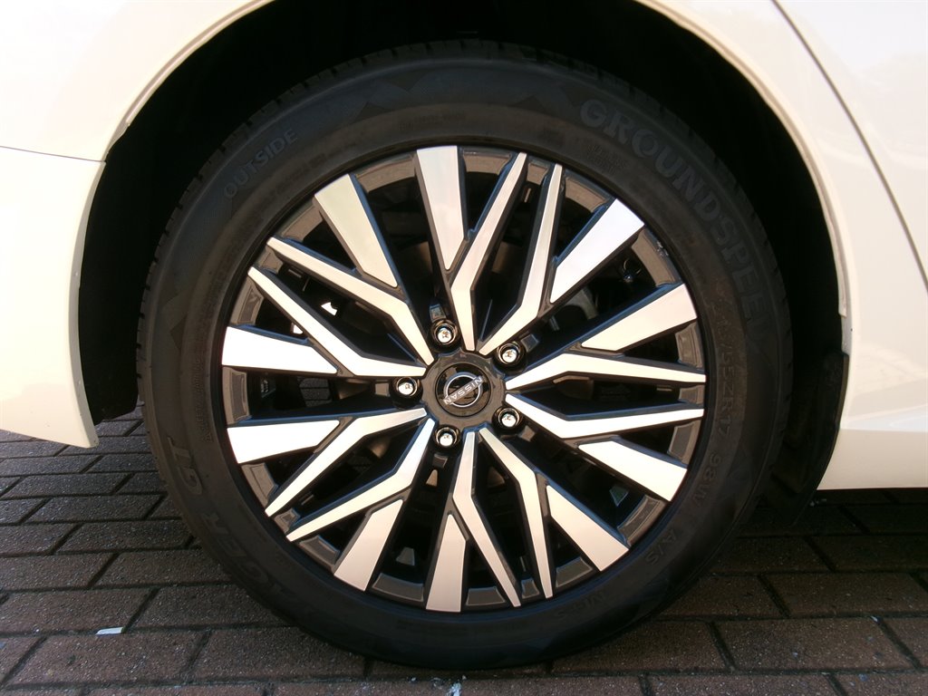 2024 Nissan Altima SV - Photo 47