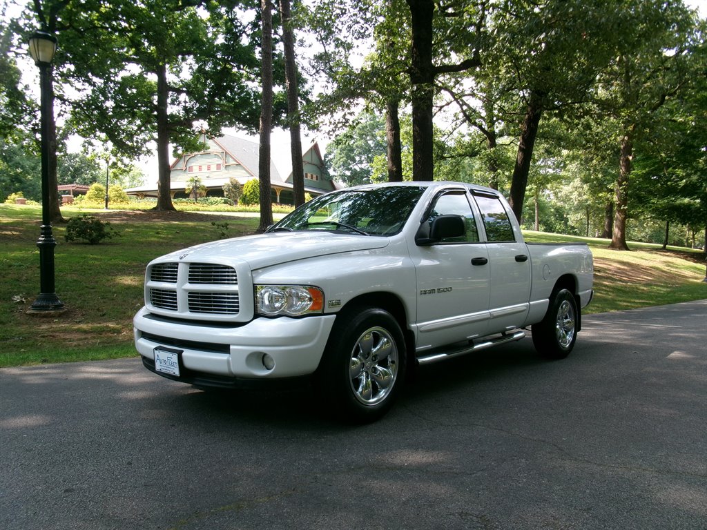 2005 Dodge Ram 1500 SLT Quad Cab SWB's photo