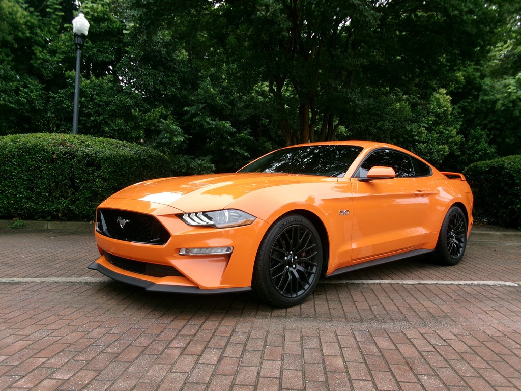 2021 Ford Mustang GT Coupe's photo