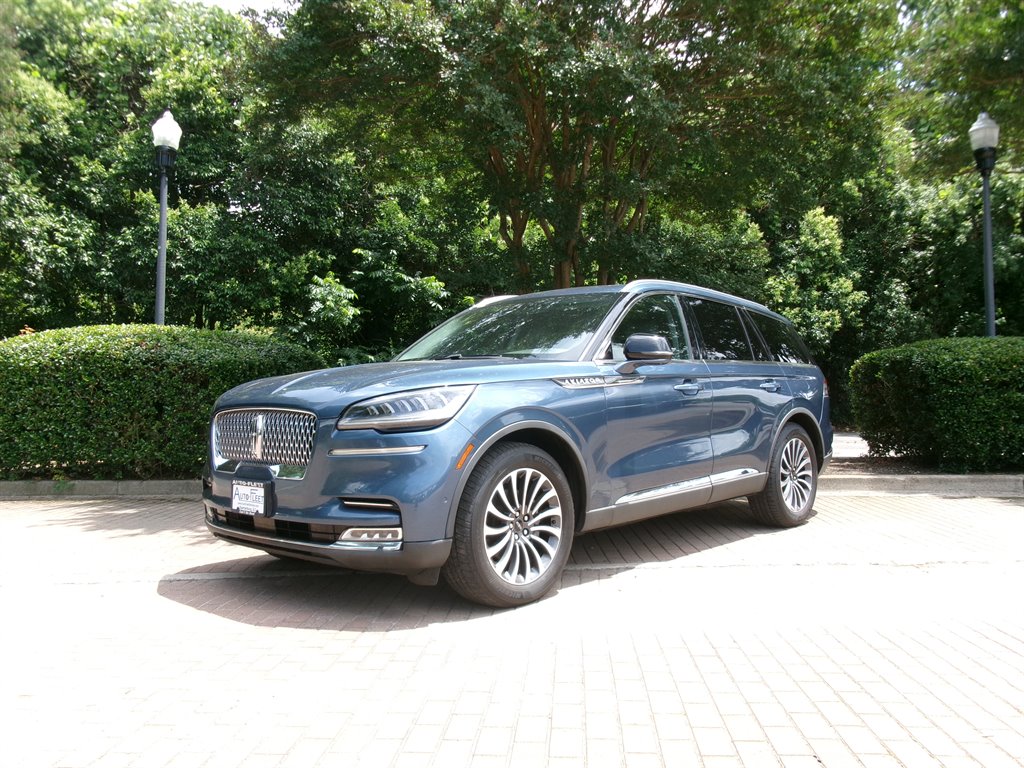 2020 Lincoln Aviator Reserve AWD's photo