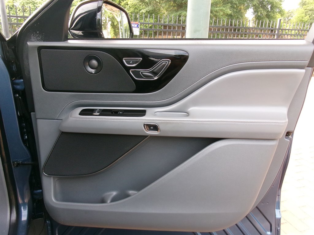 2020 Lincoln Aviator Reserve - Photo 17