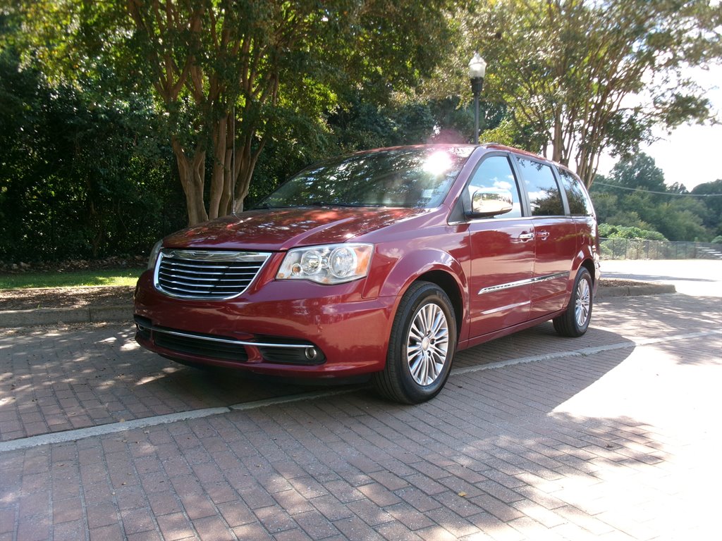 2013 Chrysler Town & Country