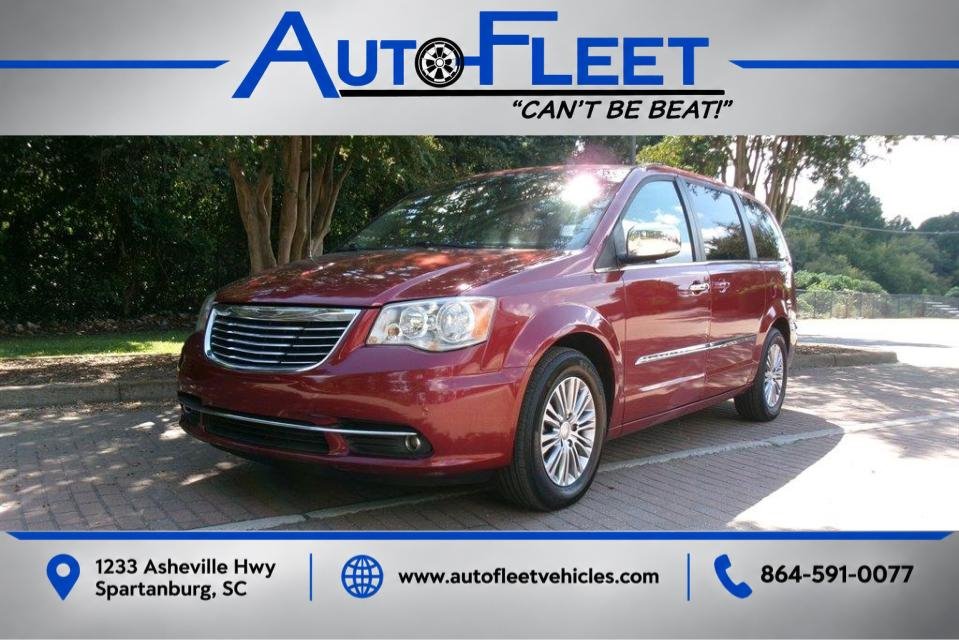 2013 Chrysler Town & Country Touring-L